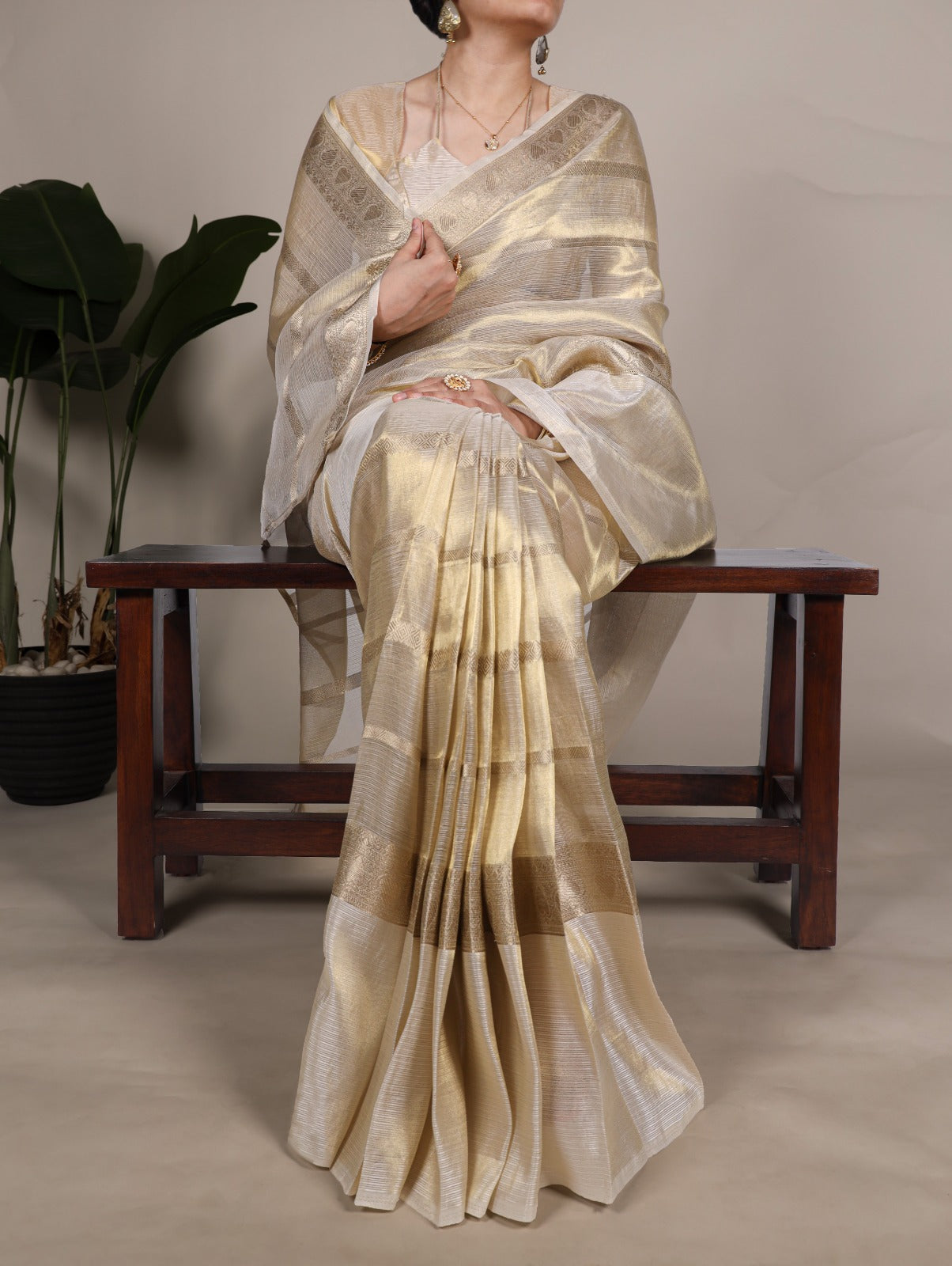 Swarnika Tissue Zari Saree