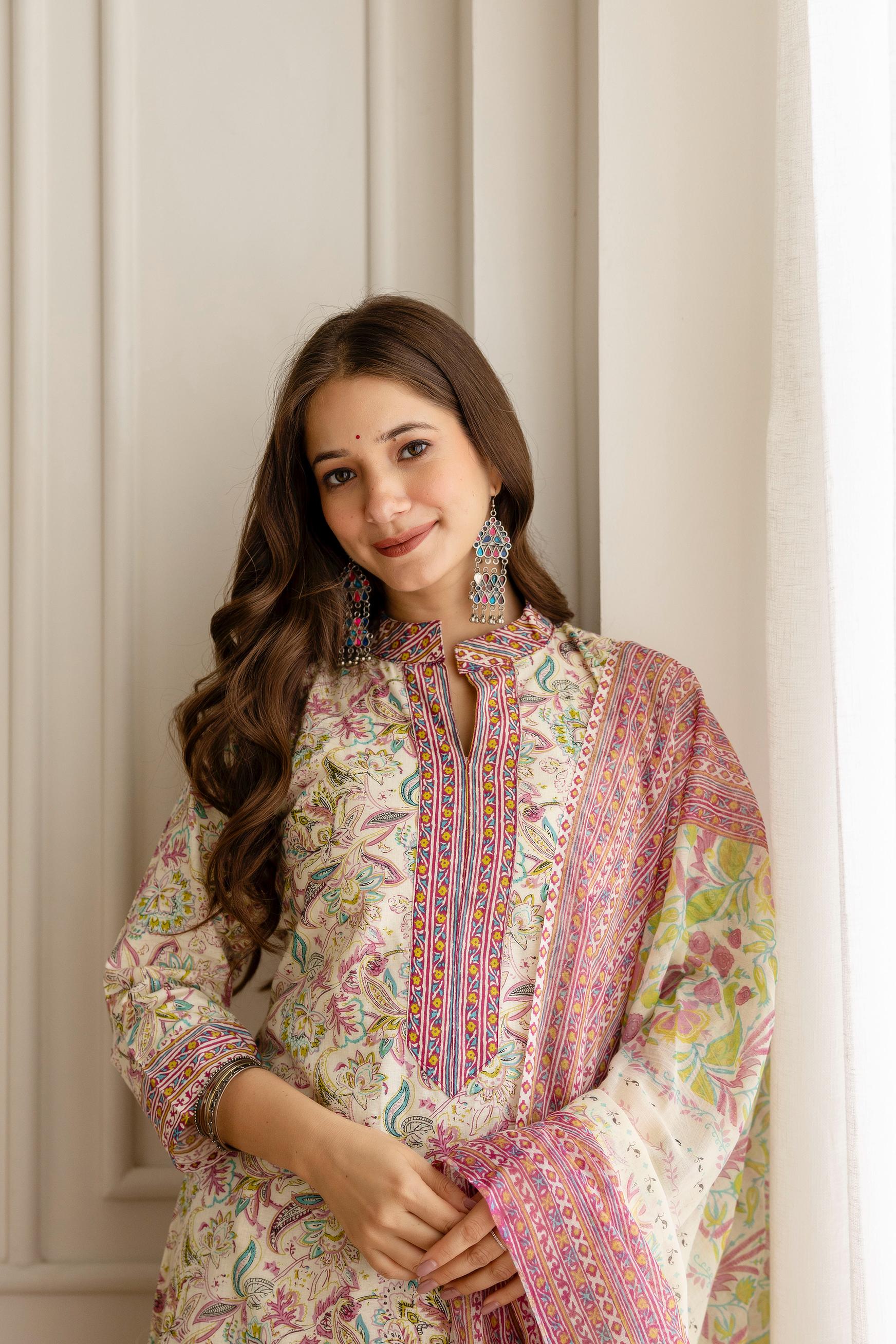 Nysha Floral Set