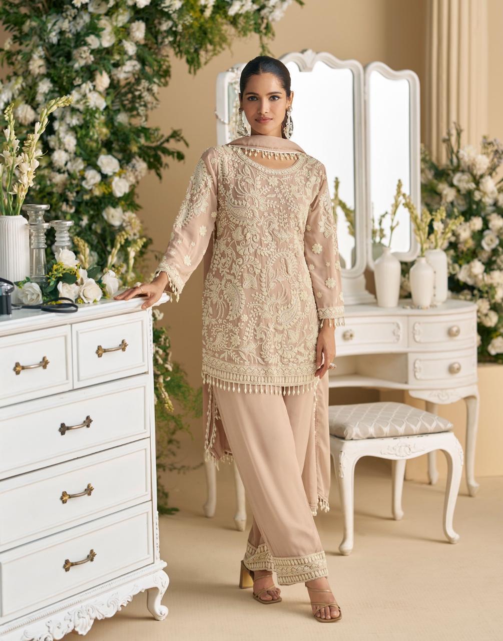 Ziva Embroidered Luxe Set