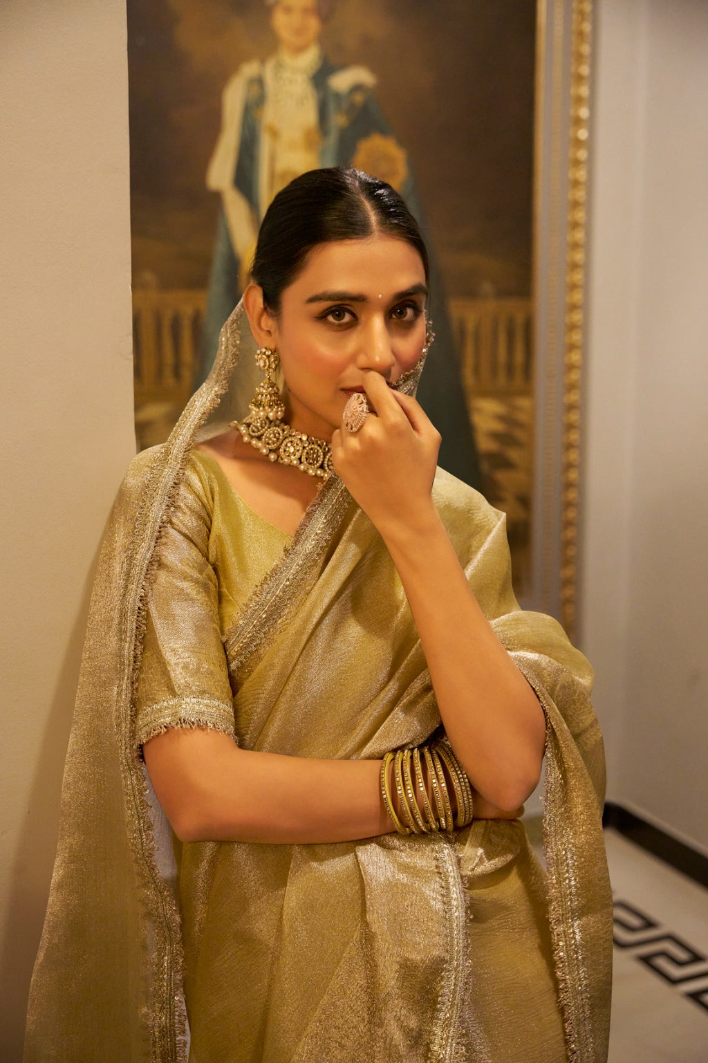 Zarina Gold Shimmer Saree