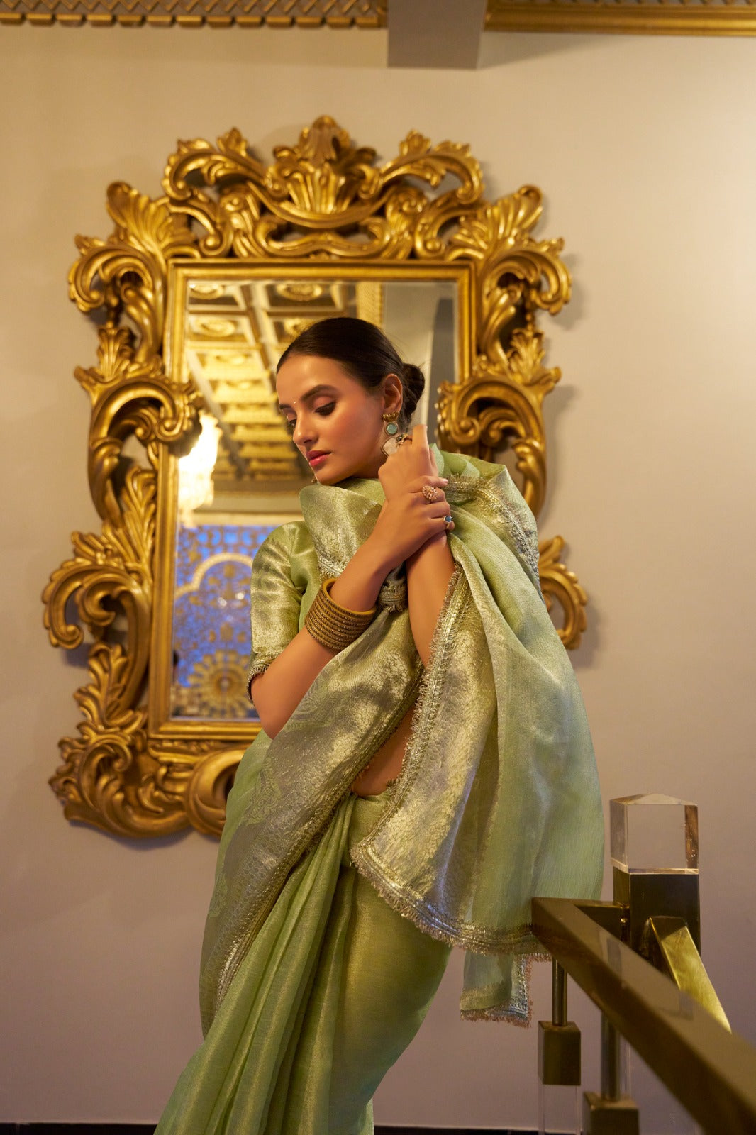 Zarina Gold Shimmer Saree